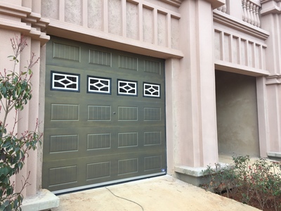 海顿青铜色车库门