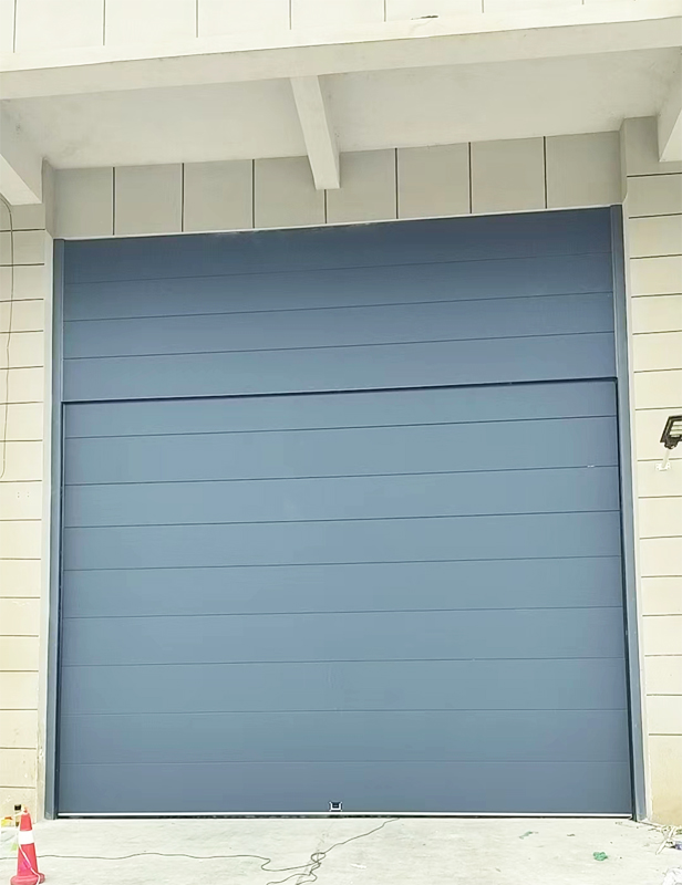 如果房车有专用车库,车库开门高度应做多高?