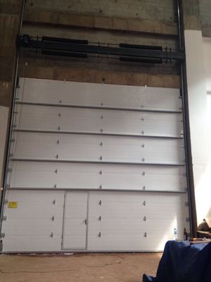 老挝南欧江电站巨型提升门